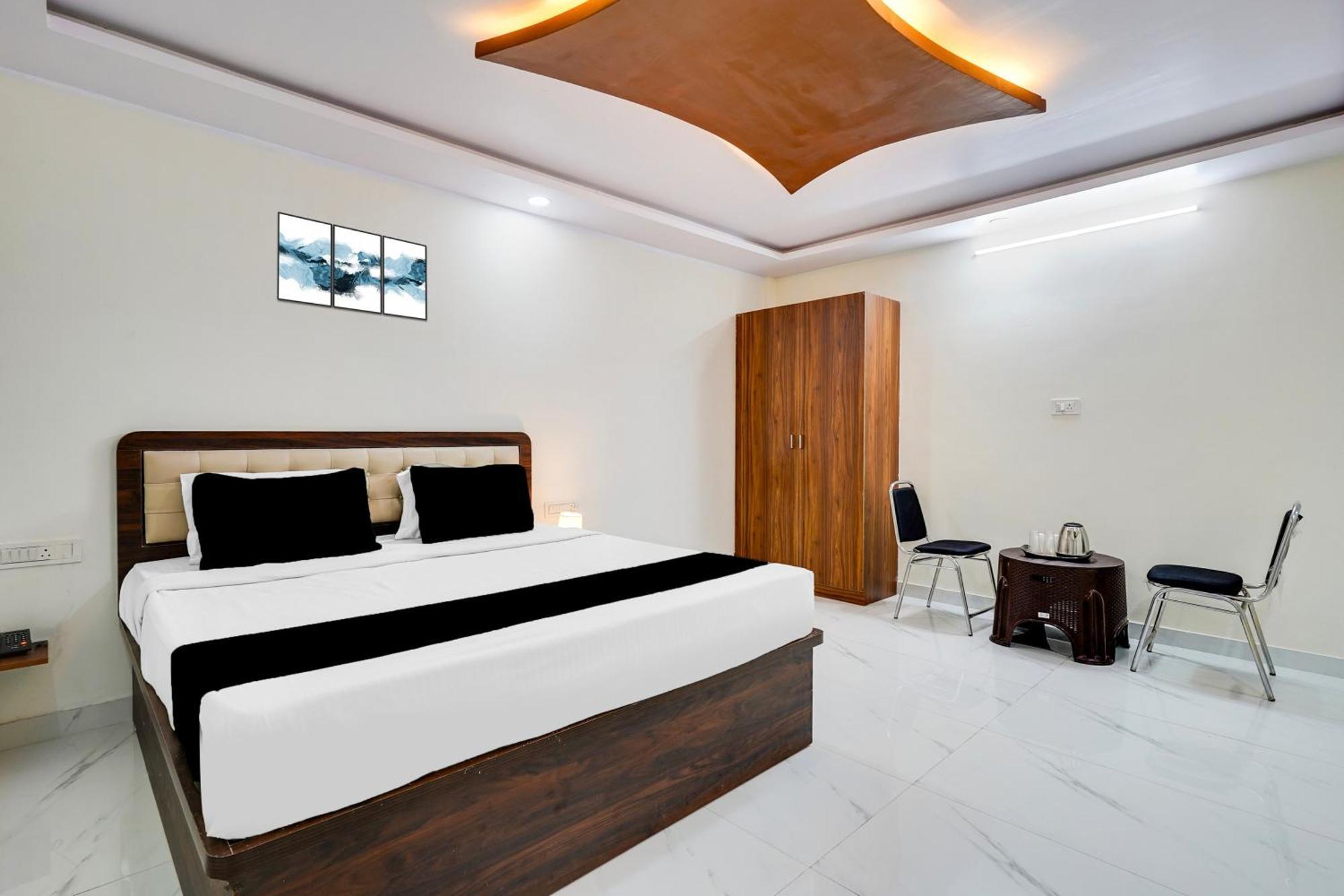 Townhouse Bidadi Formerly Royal Garuda Kültér fotó
