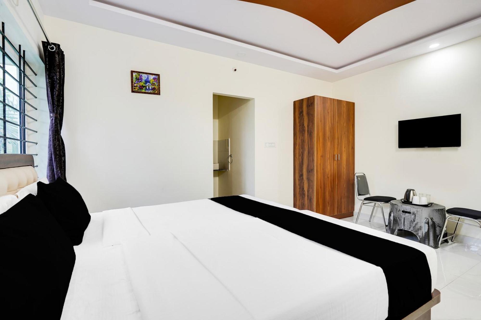 Townhouse Bidadi Formerly Royal Garuda Kültér fotó